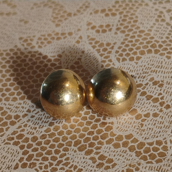 Vintage Gold-Filled Dome Stud Earrings – 1/20 14K PPC Marked – Classic Ball Post - Picture 6 of 8